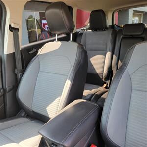 2019 Ford Escape SE   - Photo 9 - Du Quoin, IL 62832