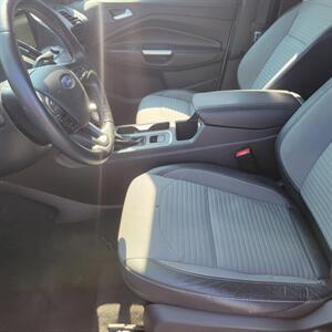 2019 Ford Escape SE   - Photo 12 - Du Quoin, IL 62832
