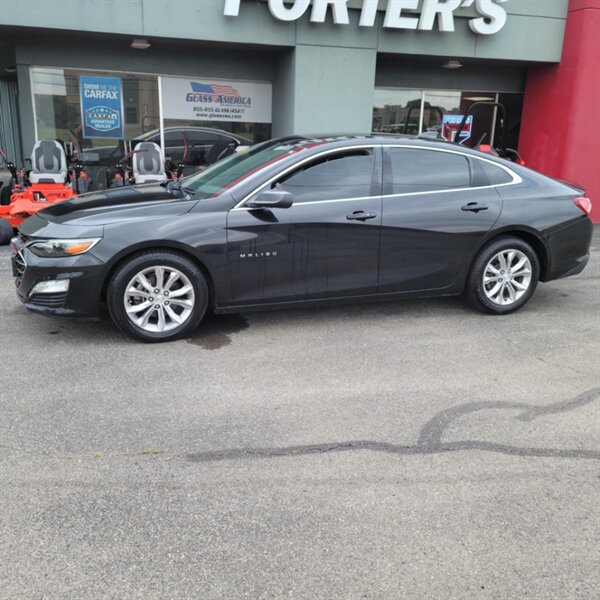 2019 Chevrolet Malibu LT - Photo 1 - Du Quoin, IL 62832