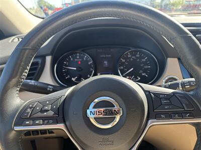 2018 Nissan Rogue SV - Photo 10 - Du Quoin, IL 62832