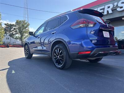2018 Nissan Rogue SV - Photo 6 - Du Quoin, IL 62832