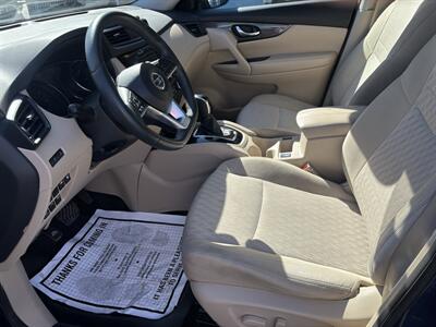 2018 Nissan Rogue SV - Photo 9 - Du Quoin, IL 62832