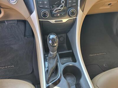 2013 Hyundai SONATA Limited   - Photo 11 - Du Quoin, IL 62832