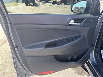 2019 Hyundai TUCSON SEL   - Photo 8 - Du Quoin, IL 62832