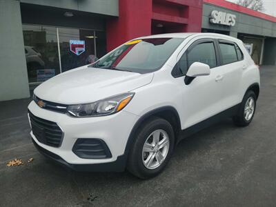 2018 Chevrolet Trax LS   - Photo 2 - Du Quoin, IL 62832