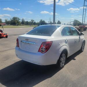 2014 Chevrolet Sonic LT Auto   - Photo 5 - Du Quoin, IL 62832