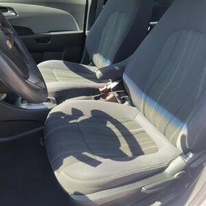 2014 Chevrolet Sonic LT Auto   - Photo 7 - Du Quoin, IL 62832