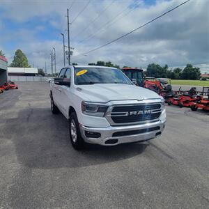 2019 RAM 1500 Big Horn   - Photo 6 - Du Quoin, IL 62832