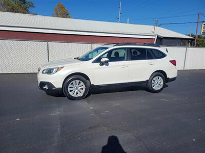 2017 Subaru Outback 2.5i Premium   - Photo 1 - Du Quoin, IL 62832