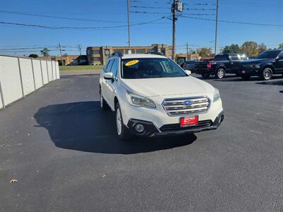 2017 Subaru Outback 2.5i Premium   - Photo 4 - Du Quoin, IL 62832