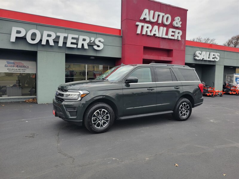 2023 Ford Expedition XLT   - Photo 1 - Du Quoin, IL 62832