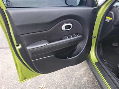 2017 Kia Soul   - Photo 12 - Du Quoin, IL 62832