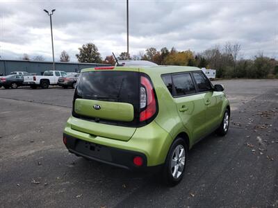 2017 Kia Soul   - Photo 4 - Du Quoin, IL 62832