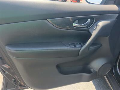 2015 Nissan Rogue SL   - Photo 21 - Du Quoin, IL 62832