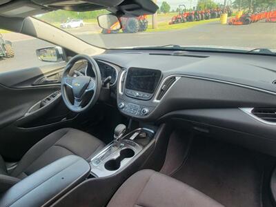 2024 Chevrolet Malibu LT - Photo 8 - Du Quoin, IL 62832
