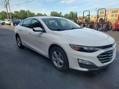 2024 Chevrolet Malibu LT - Photo 4 - Du Quoin, IL 62832