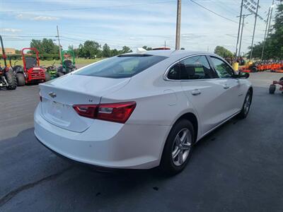 2024 Chevrolet Malibu LT - Photo 5 - Du Quoin, IL 62832