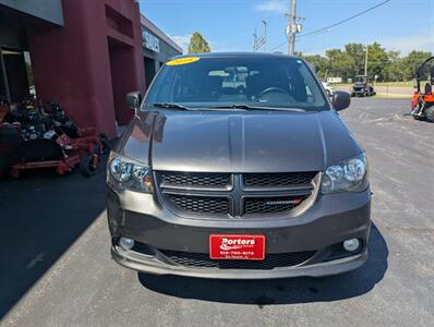 2016 Dodge Grand Caravan R/T - Photo 3 - Du Quoin, IL 62832