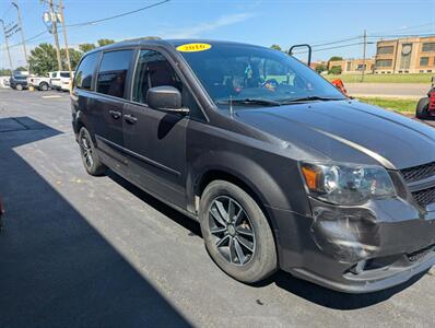 2016 Dodge Grand Caravan R/T - Photo 5 - Du Quoin, IL 62832