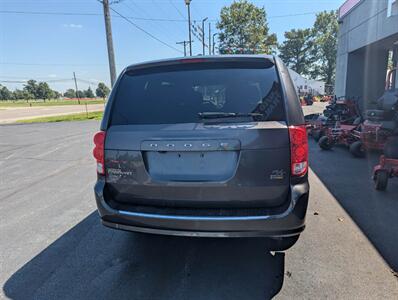 2016 Dodge Grand Caravan R/T - Photo 12 - Du Quoin, IL 62832