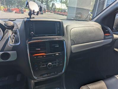 2016 Dodge Grand Caravan R/T - Photo 7 - Du Quoin, IL 62832