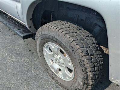 2010 Toyota Tacoma V6 - Photo 3 - Du Quoin, IL 62832