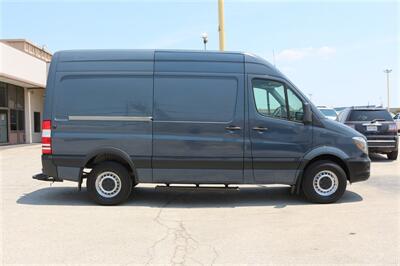 2018 Mercedes-Benz Sprinter Worker 2500   - Photo 10 - Arlington, TX 76011