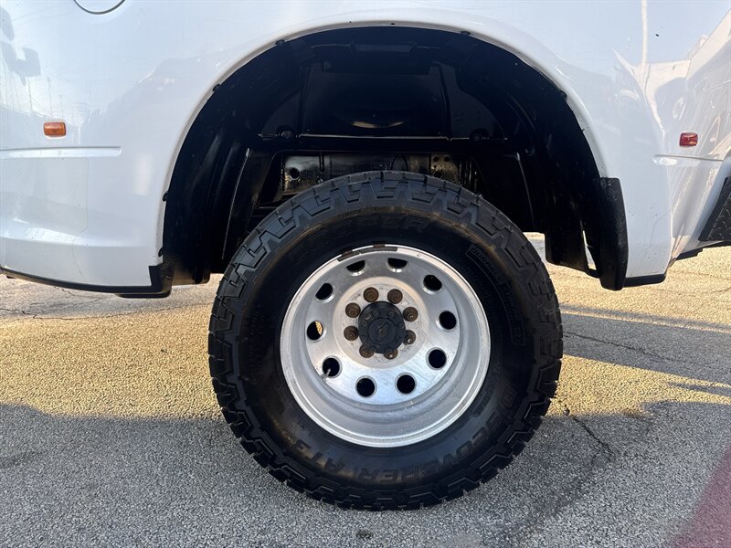 2018 RAM 3500 SLT - Photo 11 - Arlington, TX 76011