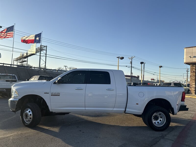 2018 RAM 3500 SLT - Photo 9 - Arlington, TX 76011