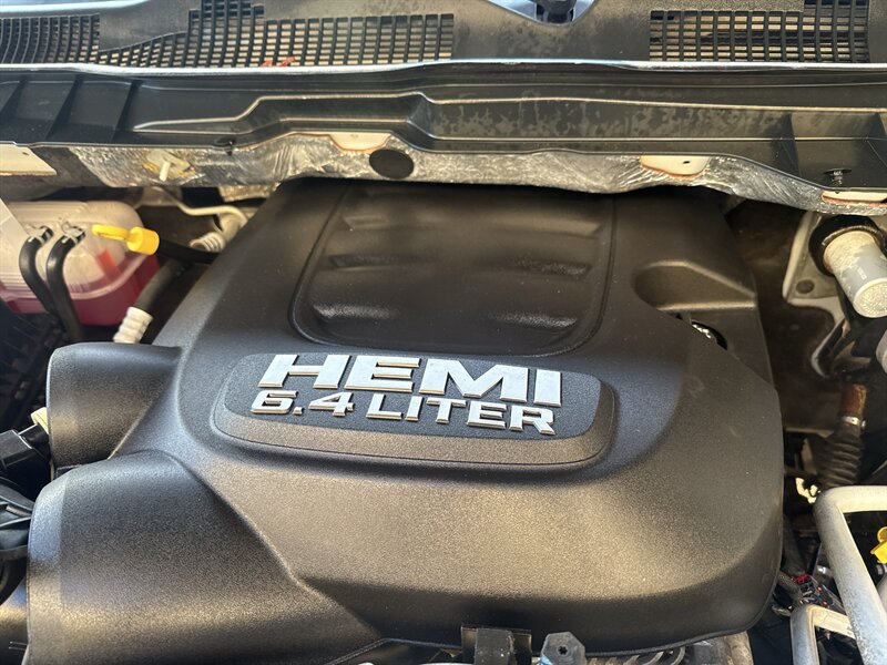 2018 RAM 3500 SLT - Photo 30 - Arlington, TX 76011