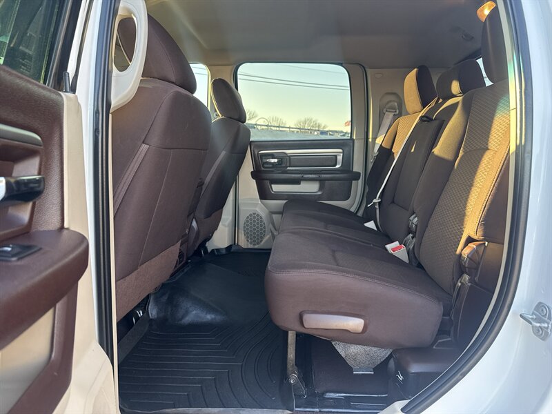 2018 RAM 3500 SLT - Photo 18 - Arlington, TX 76011