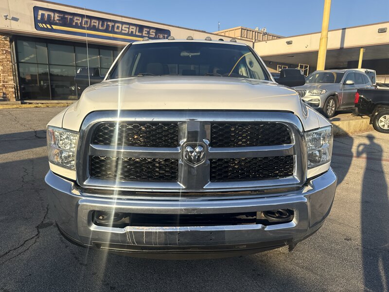 2018 RAM 3500 SLT - Photo 2 - Arlington, TX 76011