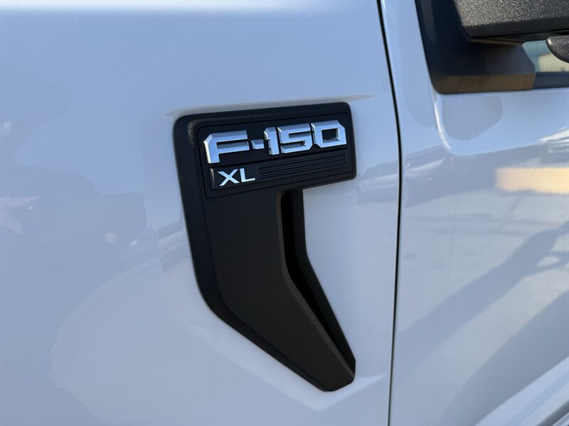 2023 Ford F-150 XL - Photo 11 - Arlington, TX 76011