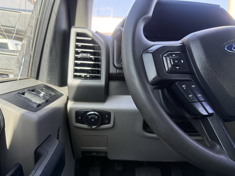 2022 Ford F-350 Super Duty STX - Photo 22 - Arlington, TX 76011
