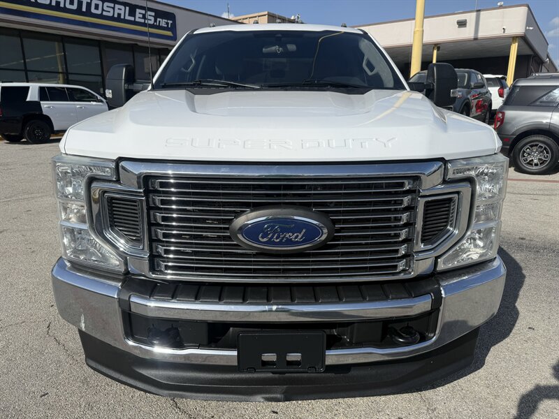 2022 Ford F-350 Super Duty STX - Photo 2 - Arlington, TX 76011