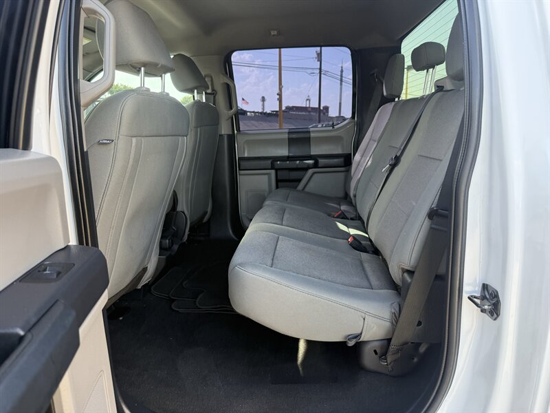 2022 Ford F-350 Super Duty STX - Photo 17 - Arlington, TX 76011