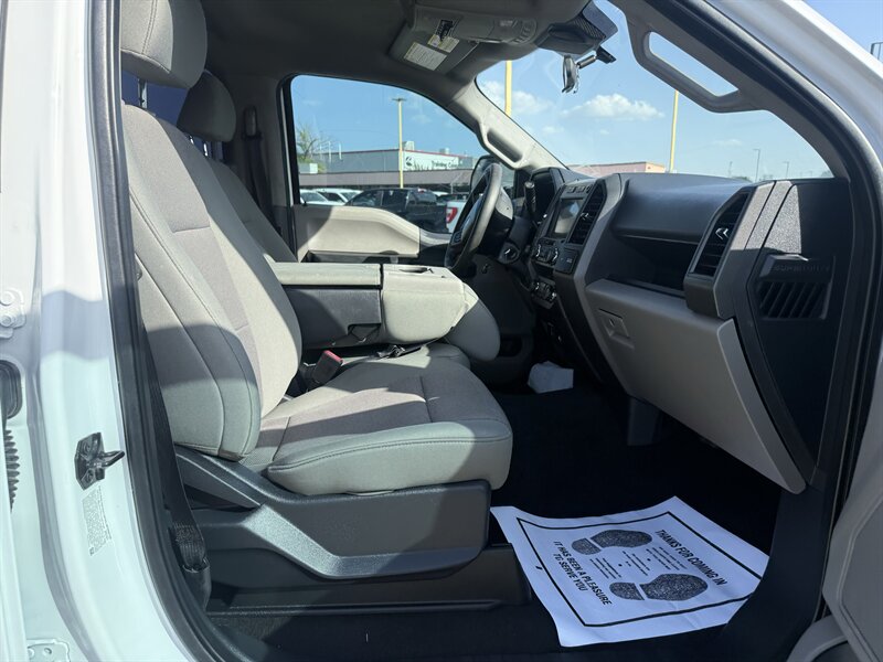 2022 Ford F-350 Super Duty STX - Photo 19 - Arlington, TX 76011