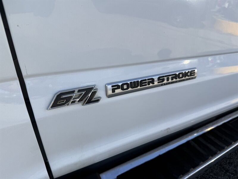 2022 Ford F-350 Super Duty STX - Photo 13 - Arlington, TX 76011