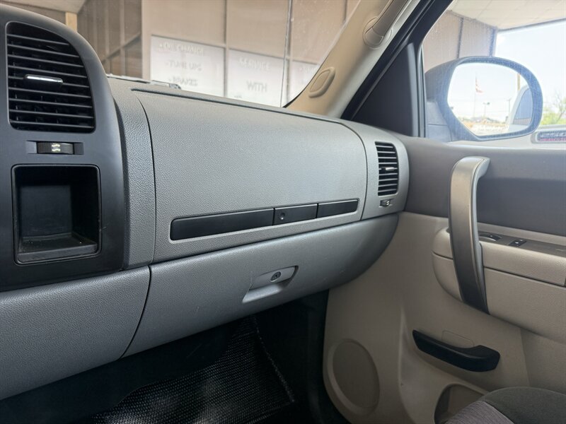2011 GMC Sierra 2500HD Work Truck - Photo 22 - Arlington, TX 76011