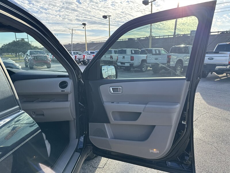 2013 Honda Pilot EX-L - Photo 18 - Arlington, TX 76011