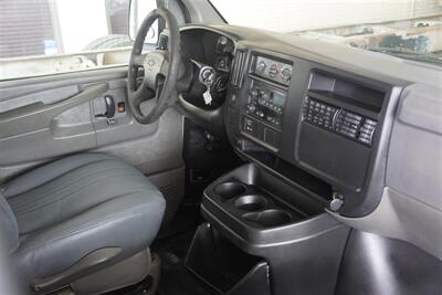 2004 Chevrolet Express 3500   - Photo 31 - Arlington, TX 76011