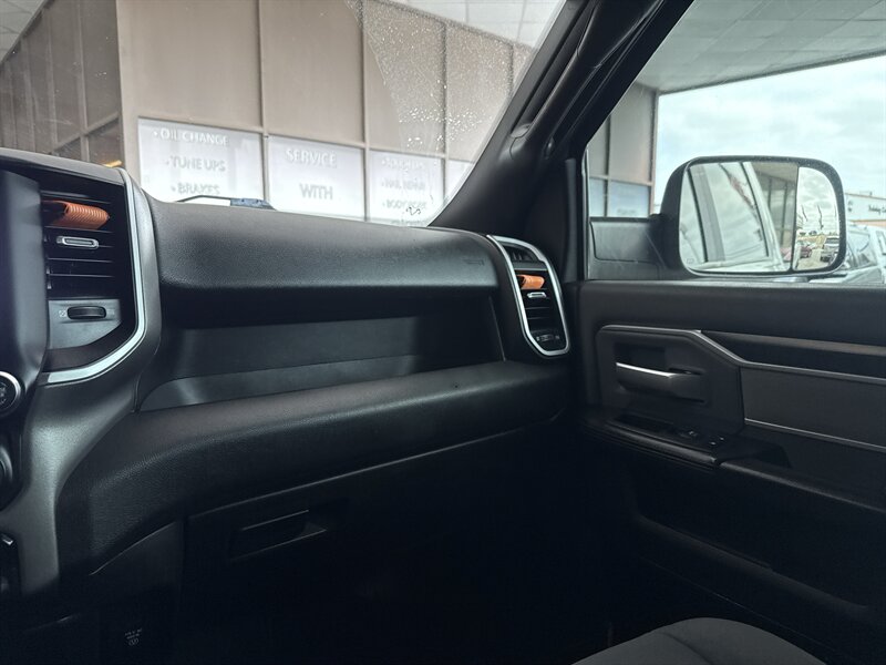 2022 RAM 2500 Big Horn - Photo 27 - Arlington, TX 76011