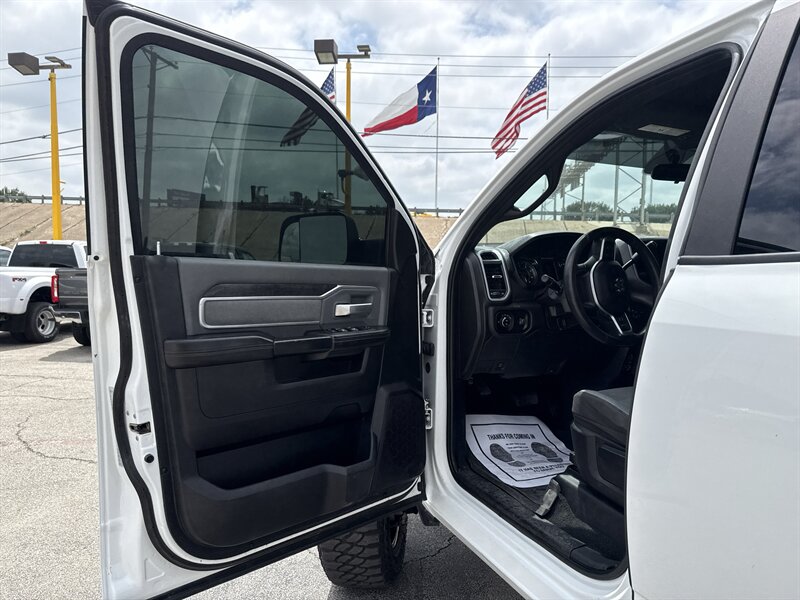 2022 RAM 2500 Big Horn - Photo 14 - Arlington, TX 76011