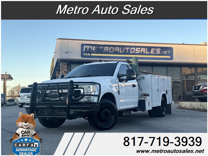 2022 Ford F-350 XLT   - Photo 1 - Arlington, TX 76011