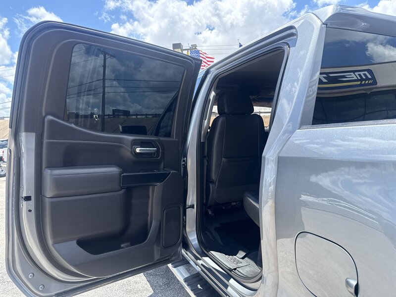 2021 GMC Sierra 1500 SLT - Photo 13 - Arlington, TX 76011