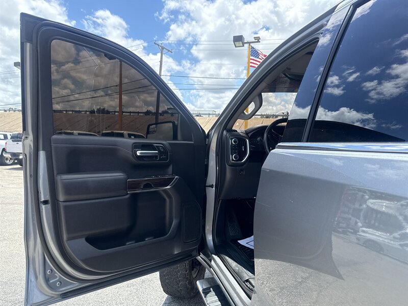 2021 GMC Sierra 1500 SLT - Photo 11 - Arlington, TX 76011