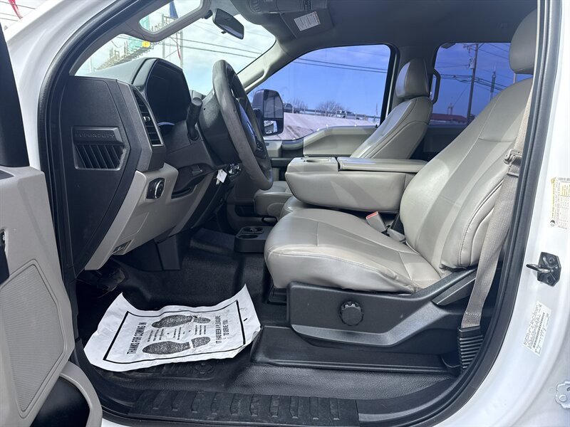 2019 Ford F-350 XL - Photo 16 - Arlington, TX 76011