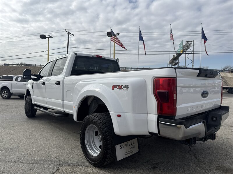 2019 Ford F-350 XL - Photo 8 - Arlington, TX 76011