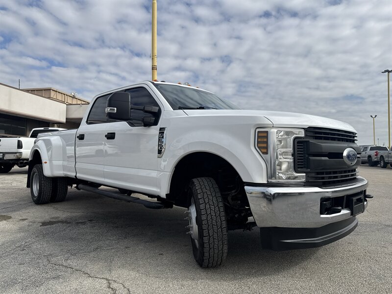 2019 Ford F-350 XL - Photo 3 - Arlington, TX 76011
