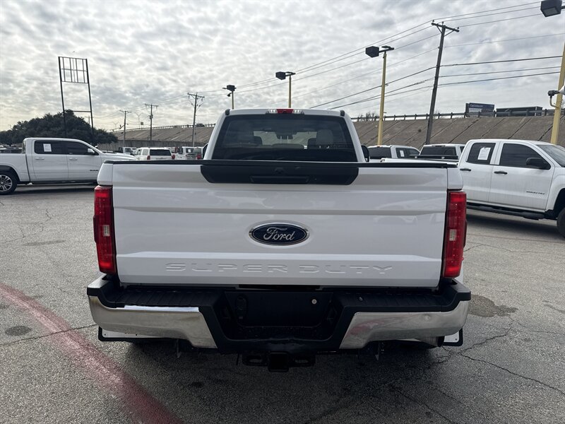 2019 Ford F-350 XL - Photo 6 - Arlington, TX 76011